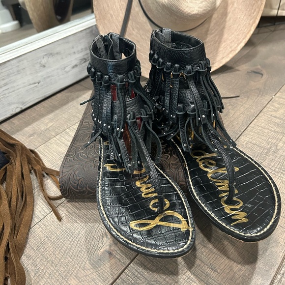 Sam Edelman Western Fringe stud sandals! - Picture 3 of 13